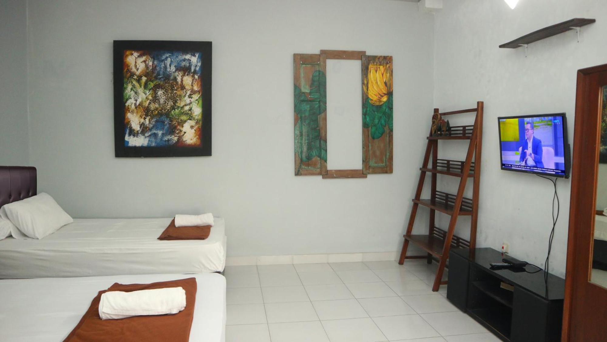 Budarno Homestay Kejayan Exterior photo