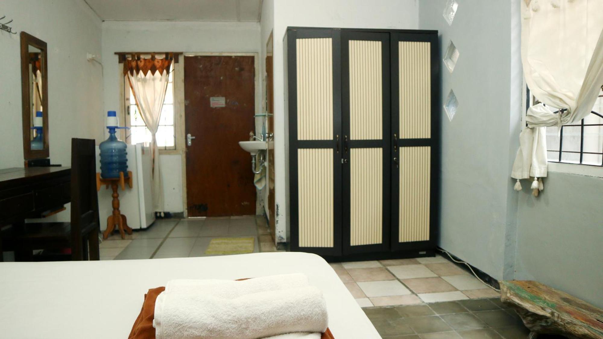 Budarno Homestay Kejayan Exterior photo