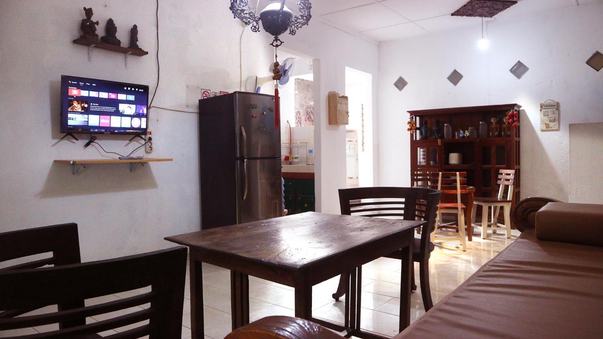 Budarno Homestay Kejayan Exterior photo