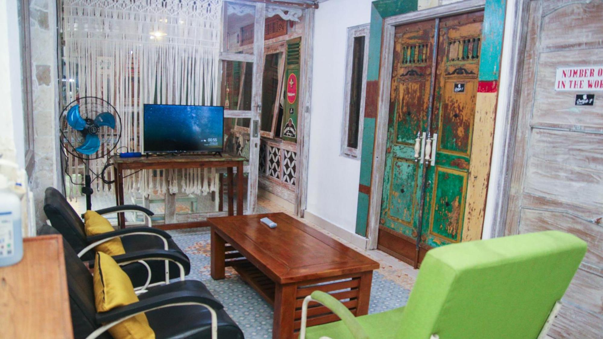 Budarno Homestay Kejayan Exterior photo